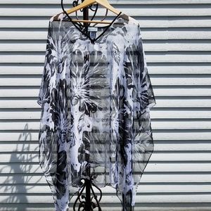 Used Catherines One Size Black/White Sheer Poncho